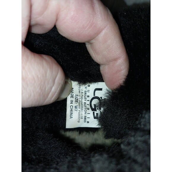 UGG Bailey Button 5803 Women's Boots Size 7 Brown Suede - Picture 7 of 9